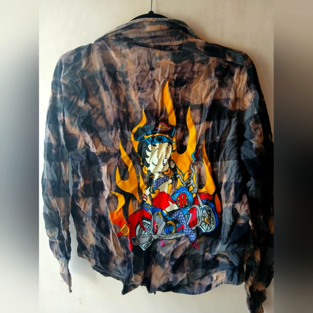 Betty Boop distress  button _up shirt